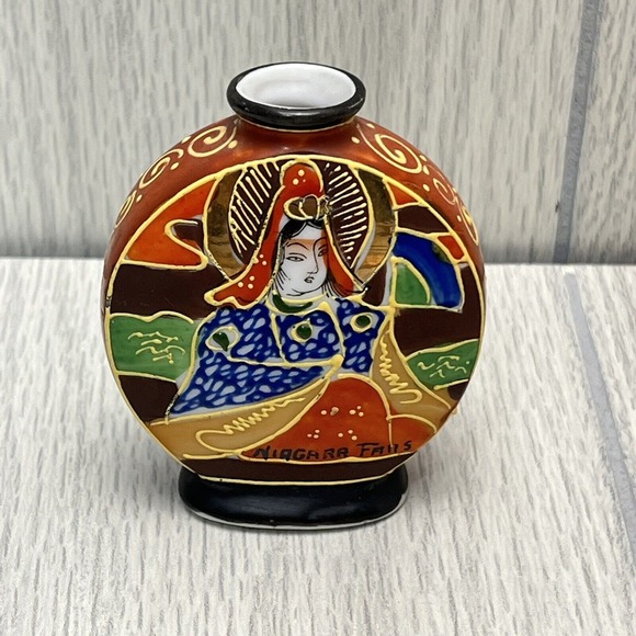 Other - Hand Painted Asian Satsuma Moriage Miniature Vases Niagra Falls‎ Mini Japan